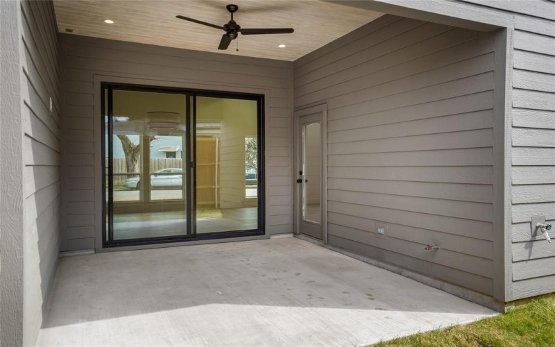 5445 Terry Street, Dallas, TX 75223, 3 Bedrooms Bedrooms, ,2 BathroomsBathrooms,Residential,For Sale,5445 Terry Street,0,21188511