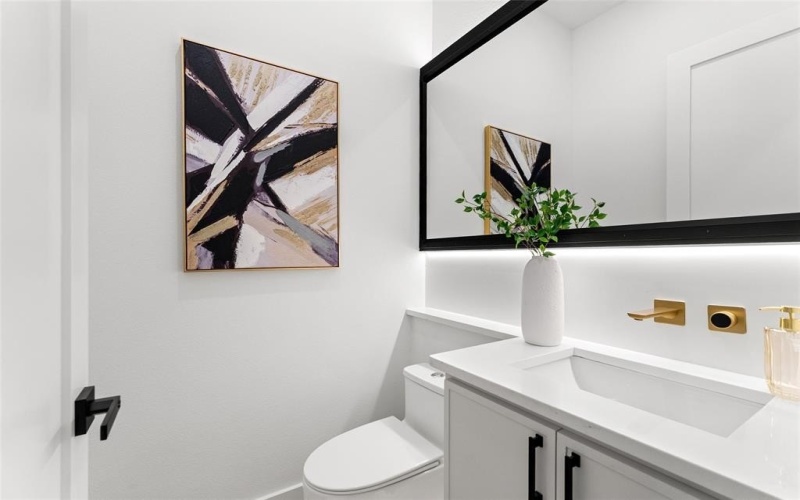 6911 Mohawk Drive, Dallas, TX 75235, 3 Bedrooms Bedrooms, ,2 BathroomsBathrooms,Residential,For Sale,6911 Mohawk Drive,0,21188517