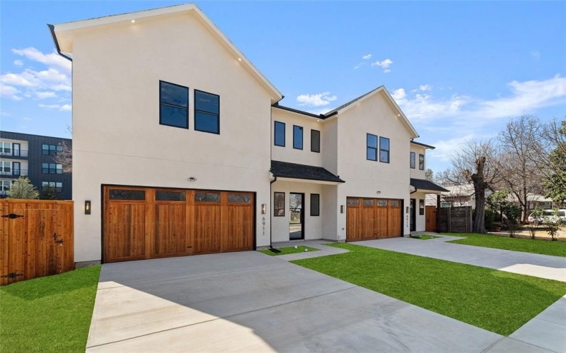 6911 Mohawk Drive, Dallas, TX 75235, 3 Bedrooms Bedrooms, ,2 BathroomsBathrooms,Residential,For Sale,6911 Mohawk Drive,0,21188517