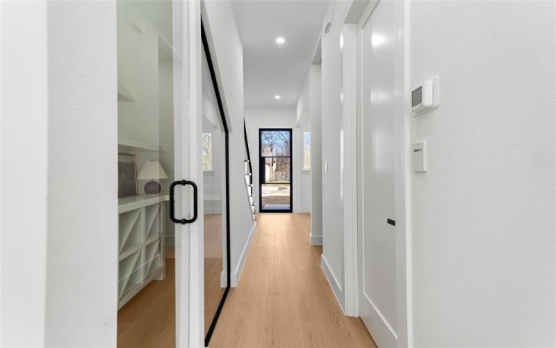 6911 Mohawk Drive, Dallas, TX 75235, 3 Bedrooms Bedrooms, ,2 BathroomsBathrooms,Residential,For Sale,6911 Mohawk Drive,0,21188517