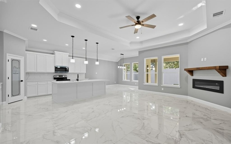 2513 Laurel Street, Grand Prairie, TX 75050, 4 Habitaciones Habitaciones , ,2 BañosBaños,Residential,En Venta,2513 Laurel Street,0,21188606