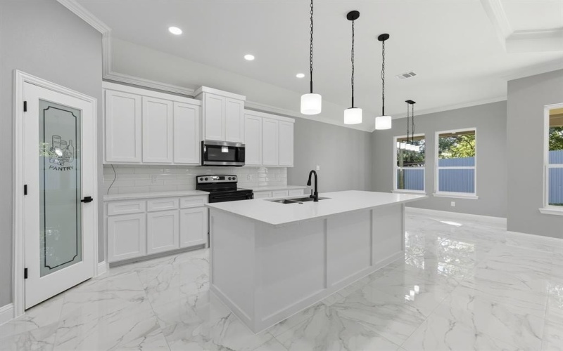 2513 Laurel Street, Grand Prairie, TX 75050, 4 Habitaciones Habitaciones , ,2 BañosBaños,Residential,En Venta,2513 Laurel Street,0,21188606