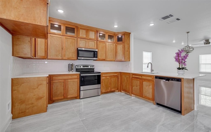 3157 N Glen Garden Drive, Fort Worth, TX 76119, 6 Bedrooms Bedrooms, ,2 BathroomsBathrooms,Residential Multi Family,For Sale,3157 N Glen Garden Drive,0,21188974