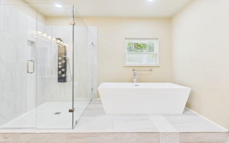 910 Cream Level Road, Athens, TX 75751, 9 Bedrooms Bedrooms, ,5 BathroomsBathrooms,Residential,For Sale,910 Cream Level Road,0,21189257