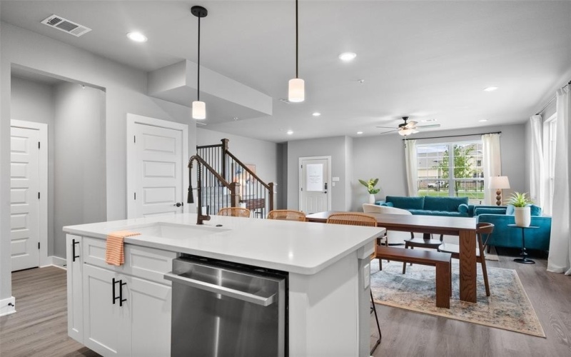 3804 Manhattan Avenue, Grand Prairie, TX 75052, 3 Bedrooms Bedrooms, ,2 BathroomsBathrooms,Residential,For Sale,3804 Manhattan Avenue,20607327