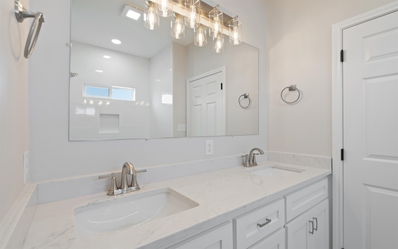 338 Ray, Del Rio, TX 78840, 3 Bedrooms Bedrooms, ,2 BathroomsBathrooms,Residential,For Sale,338 Ray,0,208209