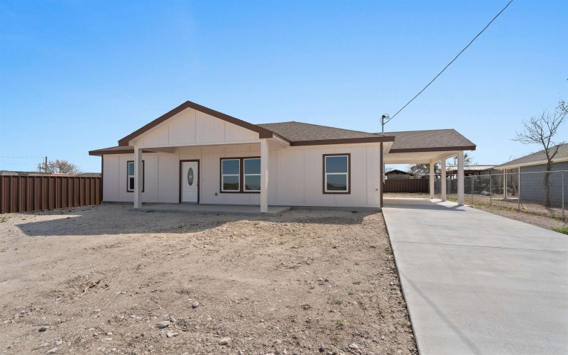 338 Ray, Del Rio, TX 78840, 3 Bedrooms Bedrooms, ,2 BathroomsBathrooms,Residential,For Sale,338 Ray,0,208209