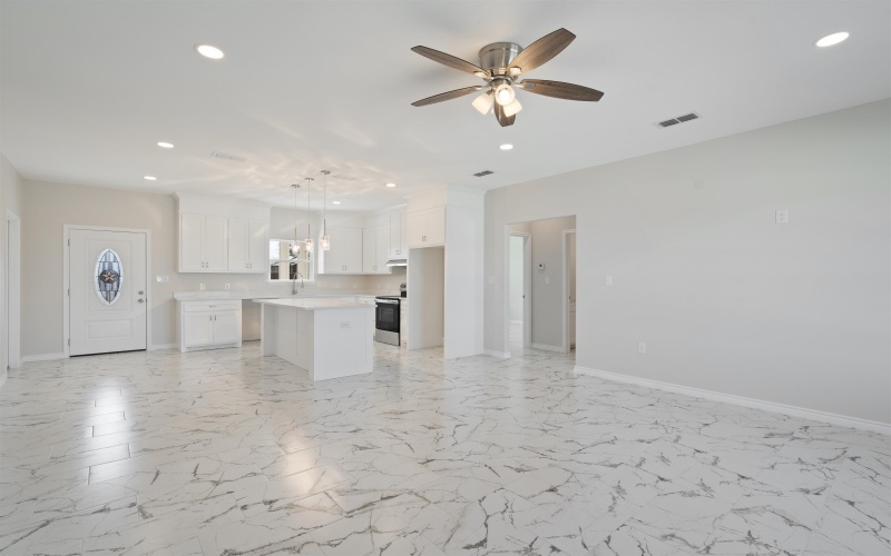 338 Ray, Del Rio, TX 78840, 3 Bedrooms Bedrooms, ,2 BathroomsBathrooms,Residential,For Sale,338 Ray,0,208209