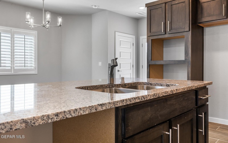 937 Nayland Place, El Paso, TX 79928, 4 Habitaciones Habitaciones , ,2 BañosBaños,Residential,En Venta,937 Nayland Place,0,917391