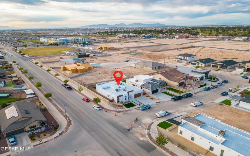 13022 BUCKLEBURY, El Paso, TX 79928, 4 Habitaciones Habitaciones , ,2 BañosBaños,Residential,En Venta,13022 BUCKLEBURY,0,938830