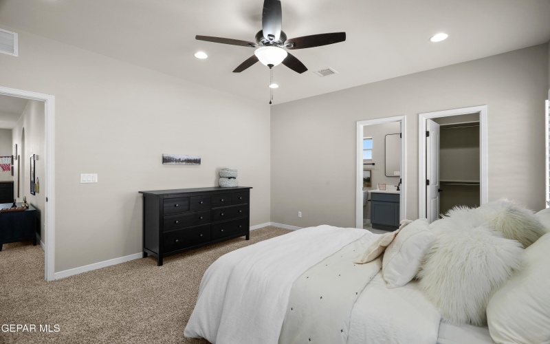 14920 Hill Ridge Court, El Paso, TX 79938, 4 Habitaciones Habitaciones , ,3 BañosBaños,Residential,En Venta,14920 Hill Ridge Court,0,938850