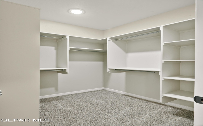 1929 CONCHO Court, El Paso, TX 79911, 4 Habitaciones Habitaciones , ,3 BañosBaños,Residential,En Venta,1929 CONCHO Court,0,938874