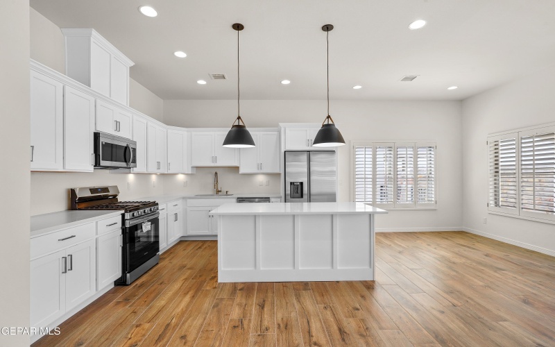 309 EMERALD SPACE, El Paso, TX 79928, 4 Bedrooms Bedrooms, ,2 BathroomsBathrooms,Residential,For Sale,309 EMERALD SPACE,0,938880