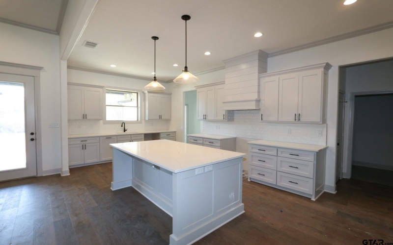 16527 Cooper Way, Tyler, TX 75703, 4 Bedrooms Bedrooms, ,2 BathroomsBathrooms,Residential,For Sale,16527 Cooper Way,0,26002634