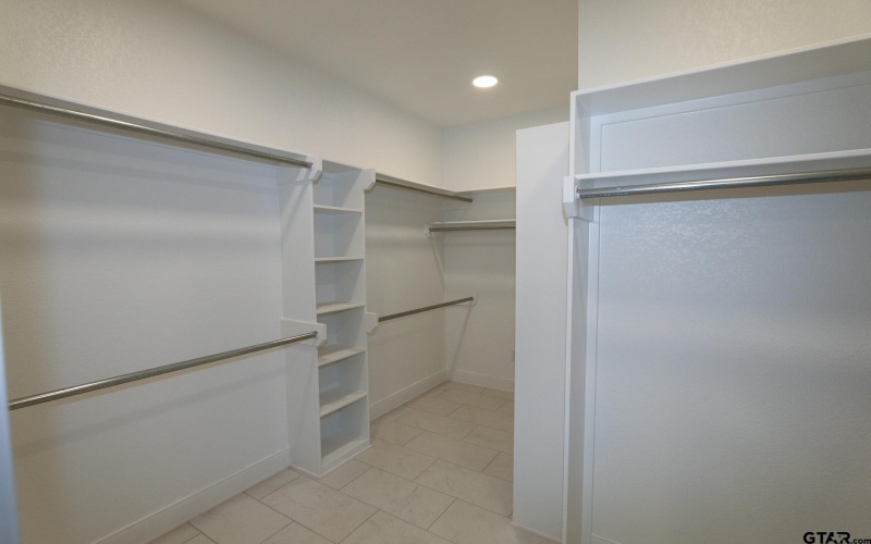 16527 Cooper Way, Tyler, TX 75703, 4 Bedrooms Bedrooms, ,2 BathroomsBathrooms,Residential,For Sale,16527 Cooper Way,0,26002634