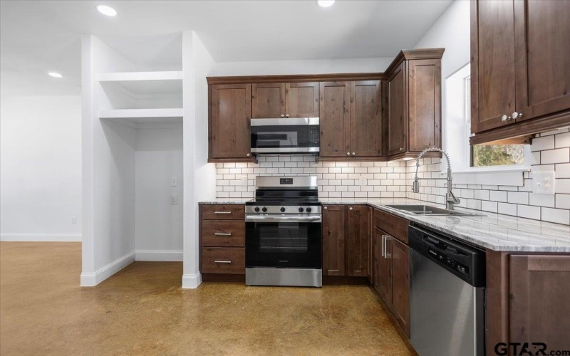 118 San Marcos, Bullard, TX 75757, 3 Bedrooms Bedrooms, ,2 BathroomsBathrooms,Residential,For Sale,118 San Marcos,0,26002677