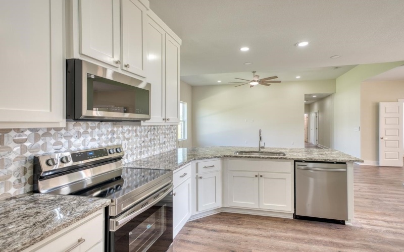 206 Oak Grove Parkway, Kingsland, TX 78639, 3 Bedrooms Bedrooms, ,2 BathroomsBathrooms,Residential,For Sale,206 Oak Grove Parkway,0,176215