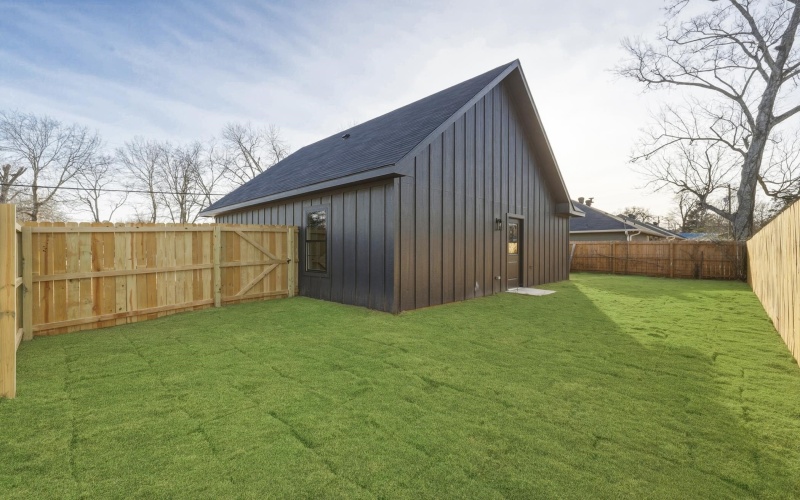 2670 Hendricks St, Gladewater, TX 75647, 2 Bedrooms Bedrooms, ,1 BathroomBathrooms,Residential,For Sale,2670 Hendricks St,0,20261337