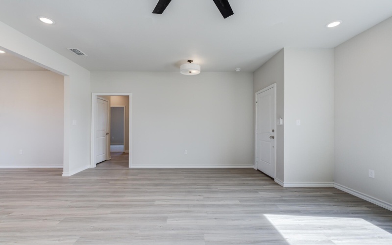 710 Live Oak Drive, Post, TX 79356, 3 Habitaciones Habitaciones , ,2 BañosBaños,Residential,En Venta,710 Live Oak Drive,0,202602516