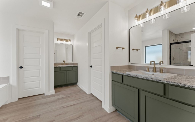 2033 Gulf Prairie Lane, Midland, TX 79705, 3 Habitaciones Habitaciones , ,2 BañosBaños,Residential,En Venta,2033 Gulf Prairie Lane,0,167659