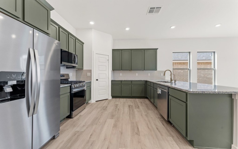 2033 Gulf Prairie Lane, Midland, TX 79705, 3 Habitaciones Habitaciones , ,2 BañosBaños,Residential,En Venta,2033 Gulf Prairie Lane,0,167659