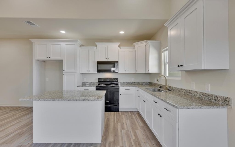 1010 N Eva Ave unit: A-F, Monahans, TX 79756, ,Commercial Sale,For Sale,1010 N Eva Ave unit: A-F,0,167663