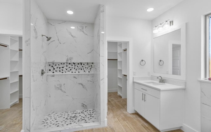 8663 Fiesta, Odessa, TX 79765, 4 Habitaciones Habitaciones , ,3 BañosBaños,Residential,En Venta,8663 Fiesta,0,50087479