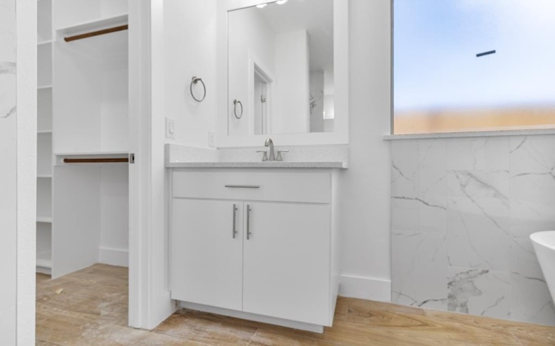 8663 Fiesta, Odessa, TX 79765, 4 Habitaciones Habitaciones , ,3 BañosBaños,Residential,En Venta,8663 Fiesta,0,50087479