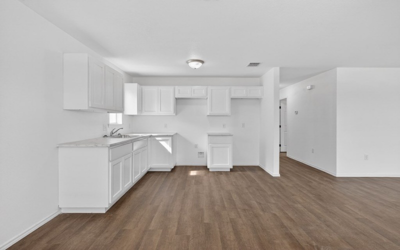 305 N Adams St, Midland, TX 79701, 3 Habitaciones Habitaciones , ,2 BañosBaños,Residential,En Venta,305 N Adams St,0,50091116