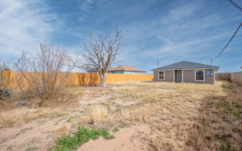 305 N Adams St, Midland, TX 79701, 3 Habitaciones Habitaciones , ,2 BañosBaños,Residential,En Venta,305 N Adams St,0,50091116