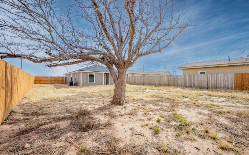 305 N Adams St, Midland, TX 79701, 3 Habitaciones Habitaciones , ,2 BañosBaños,Residential,En Venta,305 N Adams St,0,50091116