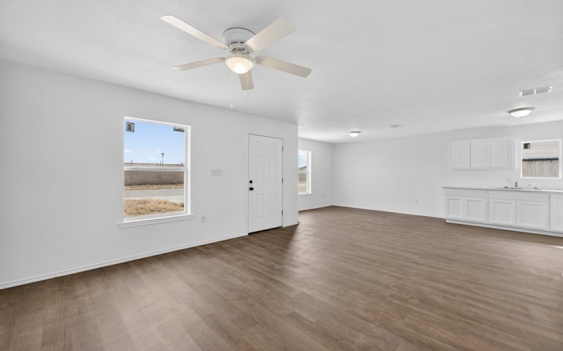 305 N Adams St, Midland, TX 79701, 3 Habitaciones Habitaciones , ,2 BañosBaños,Residential,En Venta,305 N Adams St,0,50091116