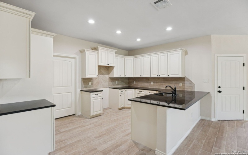 319 Club View E, Seguin, TX 78155, 3 Habitaciones Habitaciones , ,2 BañosBaños,Residential,En Venta,319 Club View E,0,1913711