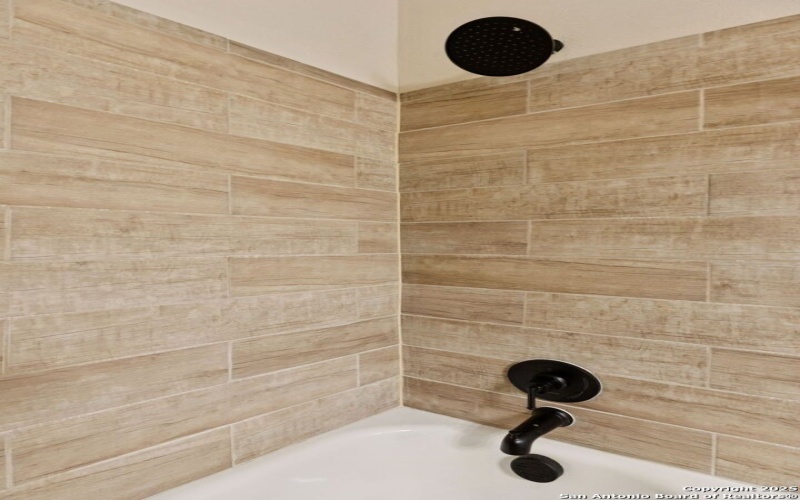 319 Club View E, Seguin, TX 78155, 3 Habitaciones Habitaciones , ,2 BañosBaños,Residential,En Venta,319 Club View E,0,1913711