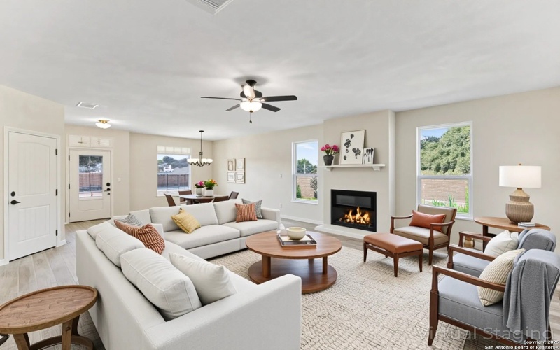 319 Club View E, Seguin, TX 78155, 3 Habitaciones Habitaciones , ,2 BañosBaños,Residential,En Venta,319 Club View E,0,1913711