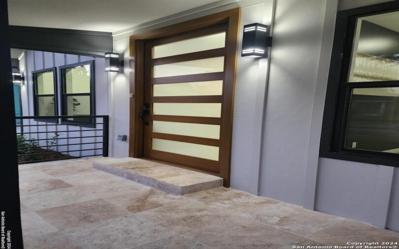 511 E Woodlawn Avenue, San Antonio, TX 78212, 3 Habitaciones Habitaciones , ,2 BañosBaños,Residential,En Venta,511 E Woodlawn Avenue,0,1943902