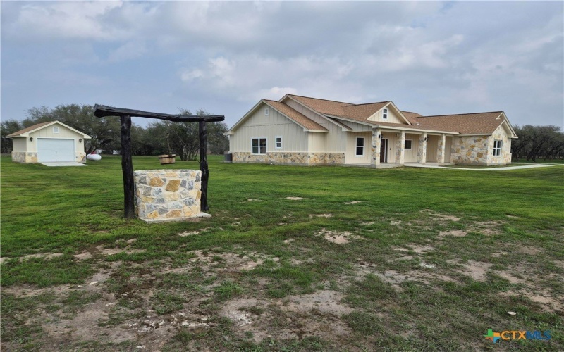 520 Essence Drive, Victoria, TX 77904, 4 Bedrooms Bedrooms, ,2 BathroomsBathrooms,Residential,For Sale,520 Essence Drive,0,605498