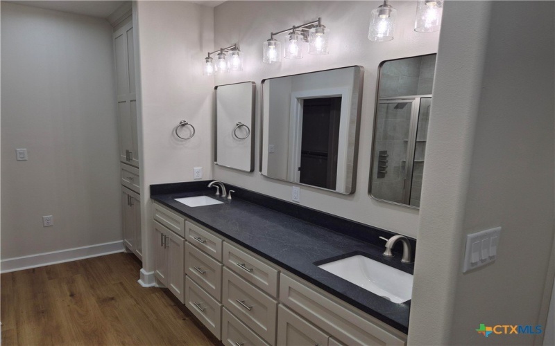 520 Essence Drive, Victoria, TX 77904, 4 Bedrooms Bedrooms, ,2 BathroomsBathrooms,Residential,For Sale,520 Essence Drive,0,605498