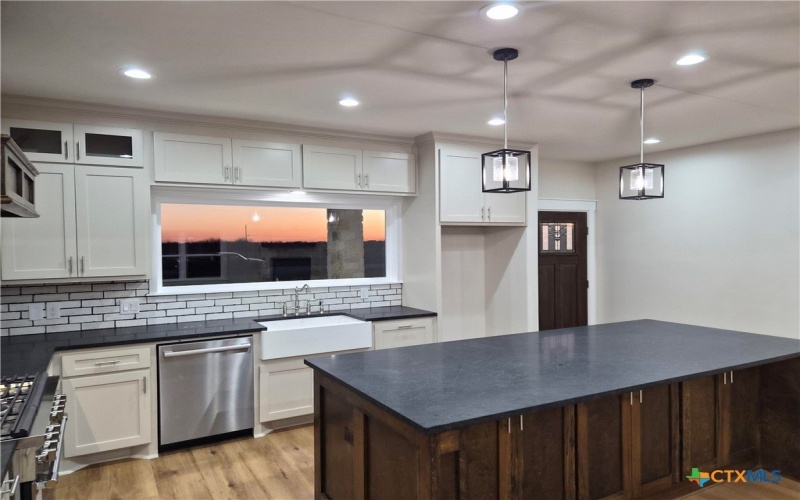 520 Essence Drive, Victoria, TX 77904, 4 Bedrooms Bedrooms, ,2 BathroomsBathrooms,Residential,For Sale,520 Essence Drive,0,605498