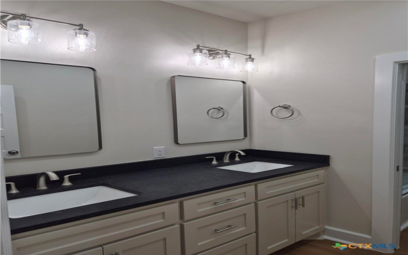 520 Essence Drive, Victoria, TX 77904, 4 Bedrooms Bedrooms, ,2 BathroomsBathrooms,Residential,For Sale,520 Essence Drive,0,605498