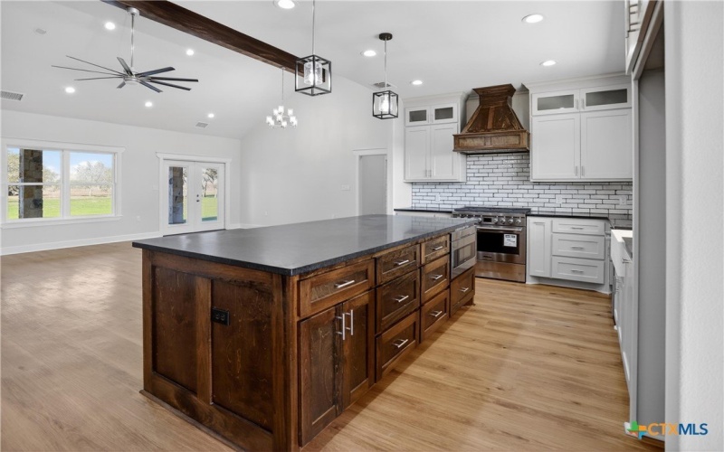 520 Essence Drive, Victoria, TX 77904, 4 Bedrooms Bedrooms, ,2 BathroomsBathrooms,Residential,For Sale,520 Essence Drive,0,605498