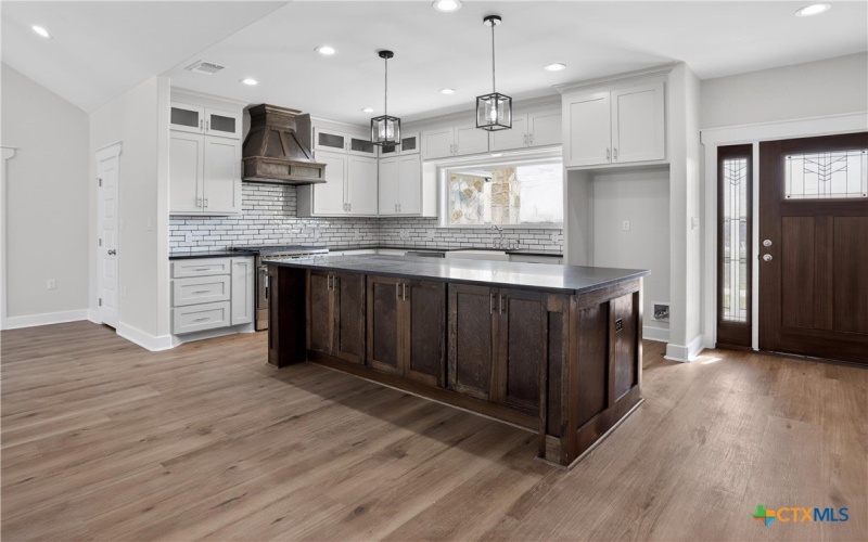 520 Essence Drive, Victoria, TX 77904, 4 Bedrooms Bedrooms, ,2 BathroomsBathrooms,Residential,For Sale,520 Essence Drive,0,605498