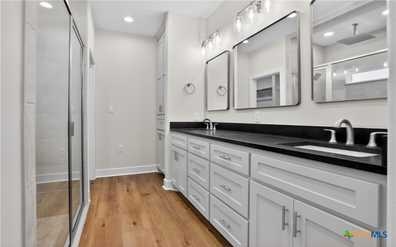 520 Essence Drive, Victoria, TX 77904, 4 Bedrooms Bedrooms, ,2 BathroomsBathrooms,Residential,For Sale,520 Essence Drive,0,605498