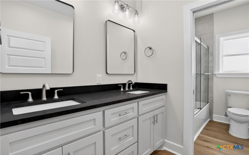 520 Essence Drive, Victoria, TX 77904, 4 Bedrooms Bedrooms, ,2 BathroomsBathrooms,Residential,For Sale,520 Essence Drive,0,605498