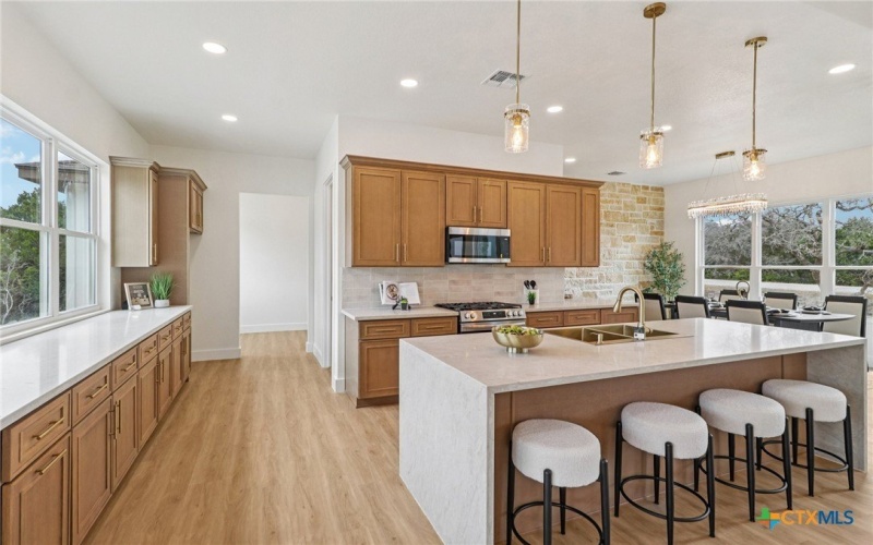 858 Rutherford, Fischer, TX 78623, 4 Bedrooms Bedrooms, ,5 BathroomsBathrooms,Residential,For Sale,858 Rutherford,0,605520