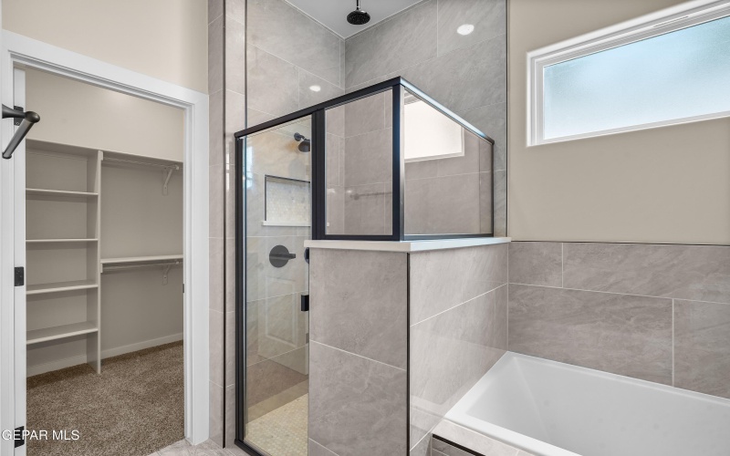 636 Paseo De La Reina Street, Horizon City, TX 79928, 4 Habitaciones Habitaciones , ,2 BañosBaños,Residential,En Venta,636 Paseo De La Reina Street,0,938884