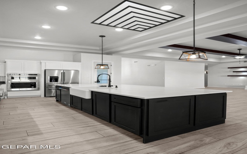 960 NAYLAND Place, El Paso, TX 79928, 4 Bedrooms Bedrooms, ,2 BathroomsBathrooms,Residential,For Sale,960 NAYLAND Place,0,938887