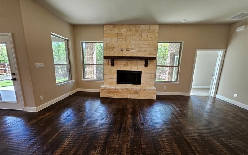 381 Magnolia Court, Trenton, TX 75490, 6 Bedrooms Bedrooms, ,3 BathroomsBathrooms,Residential,For Sale,381 Magnolia Court,20685332