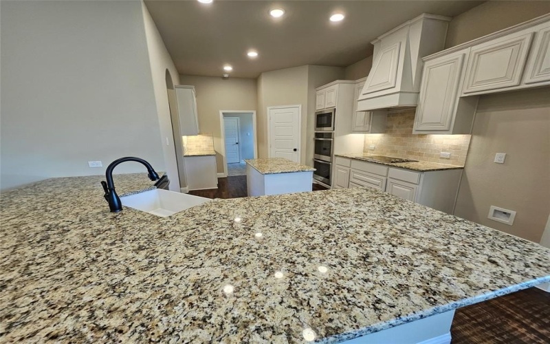 381 Magnolia Court, Trenton, TX 75490, 6 Bedrooms Bedrooms, ,3 BathroomsBathrooms,Residential,For Sale,381 Magnolia Court,20685332