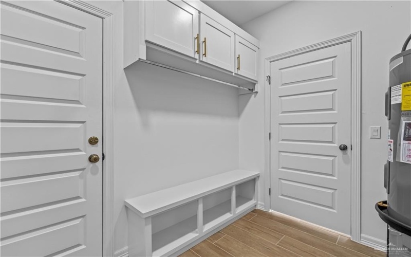 2807 E Comal Road, Edinburg, TX 78542, 3 Bedrooms Bedrooms, ,2 BathroomsBathrooms,Residential,For Sale,2807 E Comal Road,0,496776